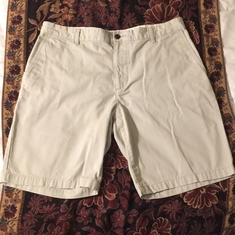 MENS FLAT FRONT SHORTS